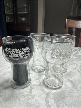 (4) Vtg. Pepsi Cola fountain glasses.